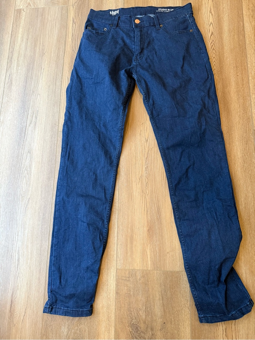 Mugsy 33x34 Dark Blue Men's Jeans - Studio NWOT